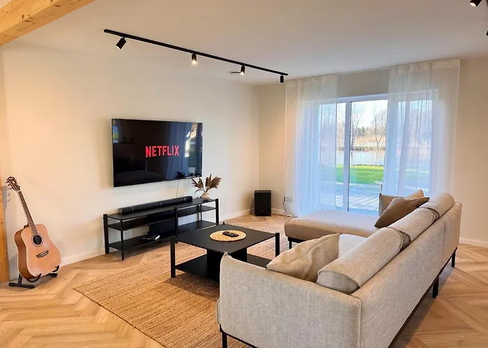 Ruumikas Puhkemaja Joe Kaldal, Laehedal Restoran Villa Nasva photo