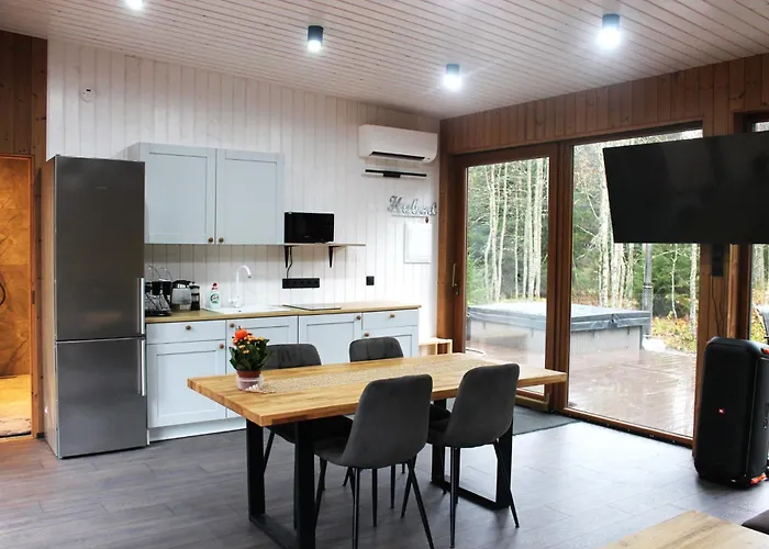 Metsamajake Hubert Sauna Ja Mullivanniga Looduse Keskel Sigula photo