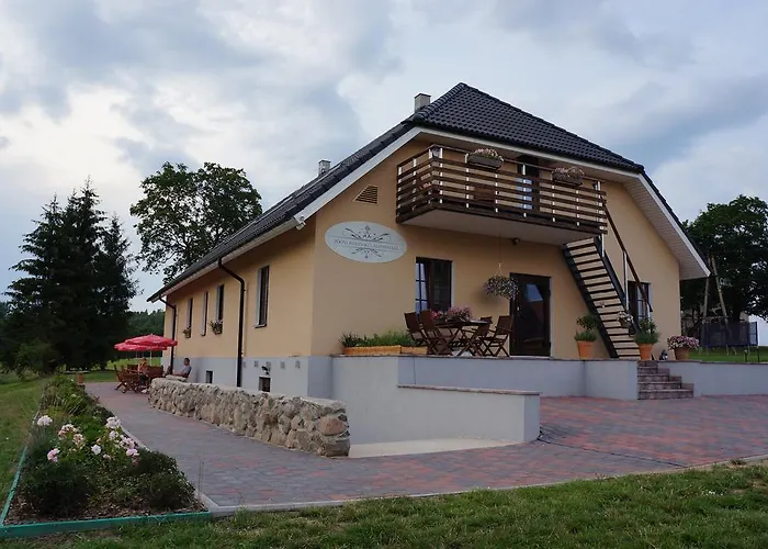 Poeoeni Tavern & Guesthouse Misso photo